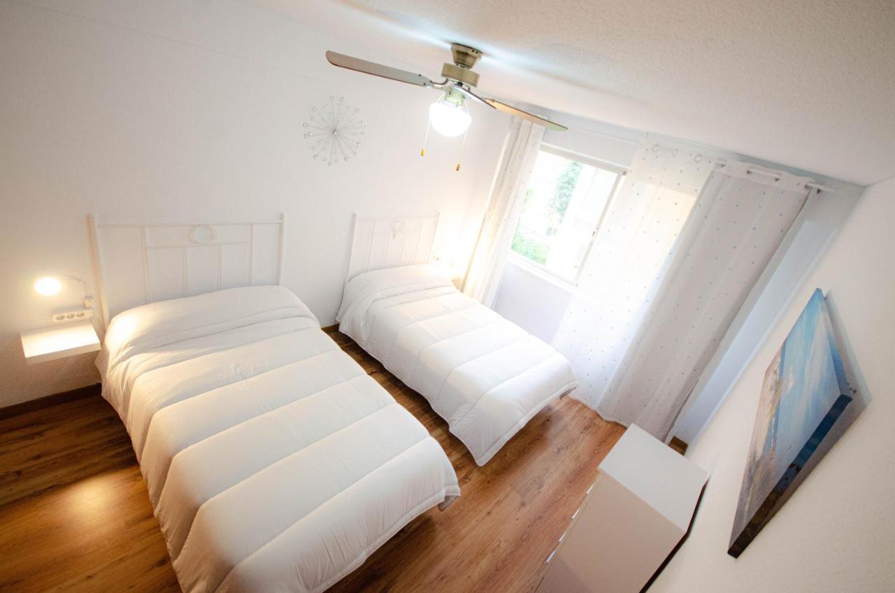 Apartamento Pez Espada ตอร์เรโมลิโนส ภายนอก รูปภาพ